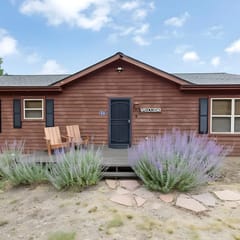 Bear Hugs Cabin