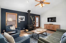 Bear Hugs Cabin