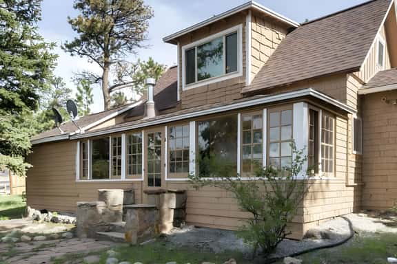 Marys Lake Cabin - Image 1