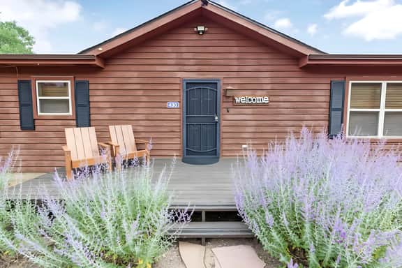 Bear Hugs Cabin