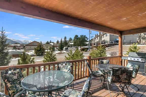 Longs Peak Lodge