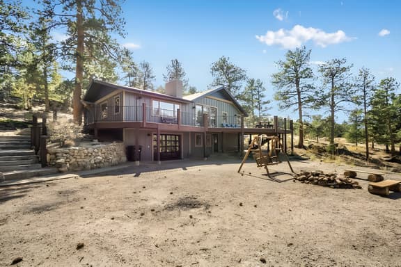 Sunset Lodge